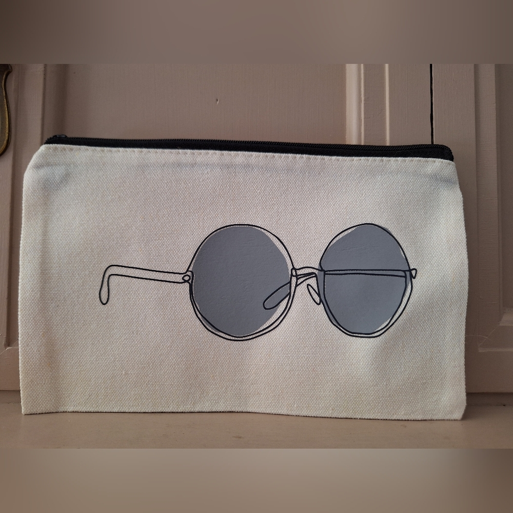NWOT Cosmetic/Pencil Pouch